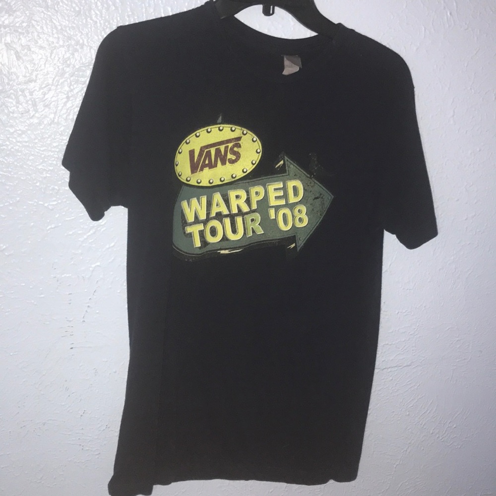 Vintage age 2008 vans tour shirt